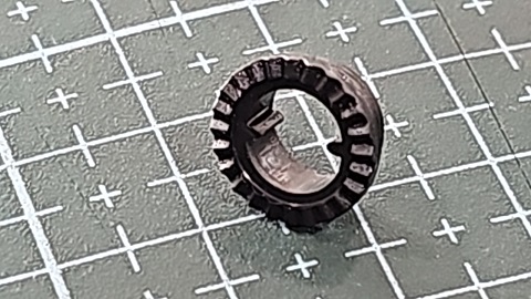 TRABA DEL TENSOR HILO MAQUINA COLLARETA/OVERLOCK