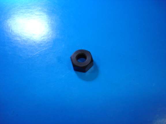 TUERCA SIRUBA APRETADORA DE AGUJA COSEDORA