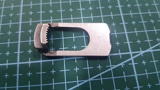 TRAVA REGULADORA DEL EXCENTRICO DEL DIENTE GK32500