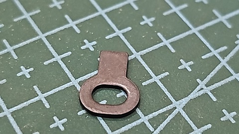 TRABA DEL PRENSATELAS JUKI 3 Y 4 HILOS MO 230