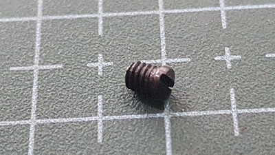 TORNILLO DE AGUJA FLATSEAMER SIRUBA 3/32-56 L=2.5
