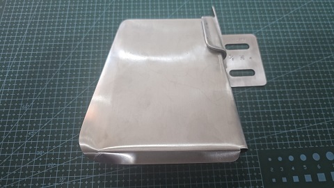 DOBLADILLADOR BOLSILLO TRASERO JEANS 1/2