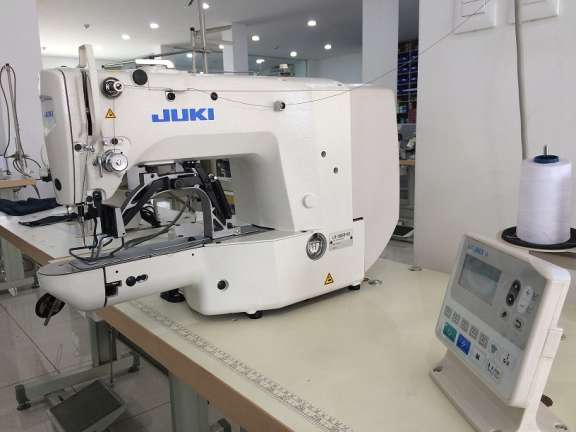MAQUINA ATRACADORA JUKI LK1900 MC670ESS JK