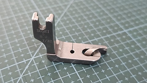 PIE DOBLADILLADOR MÁQUINA RECTA IND 7/32 (6.0MM)