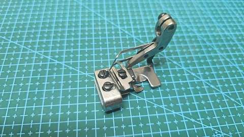 PRENSATELAS DE OVERLOCK PARA FRUNCIR 4H SIMPLES