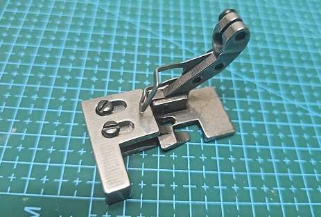 PRENSATELAS DE OVERLOCK PARA FRUNCIR SIMPLES