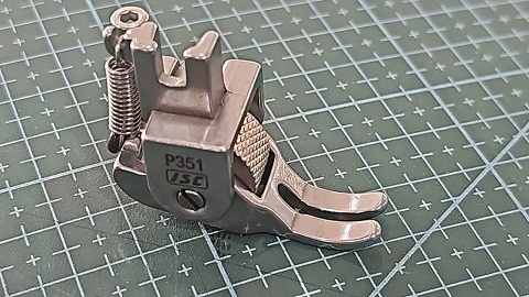 PRENSATELAS RECTA TRACTOR MOLETEADO