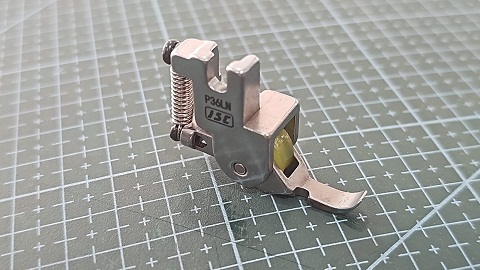 PRENSATELAS RECTA TRACTOR  CIERRE IZQUIERDO P