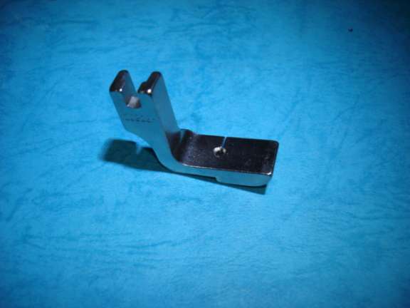 PRENSATELA PARA FRUNCIR RECTA IND