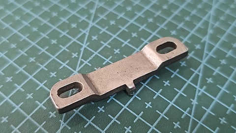 TRABA DE LANZADERA BORDADORA CILINDRICA