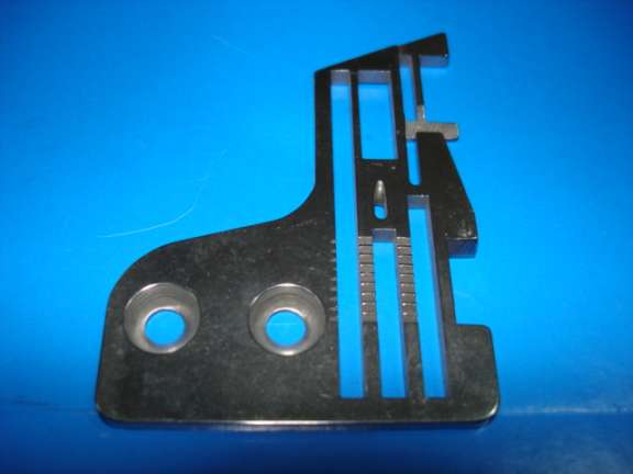 CHAPA DE AGUJA JUKI PESADA 816