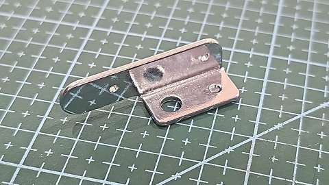 GUIA HILO BROTHER BOTONERA