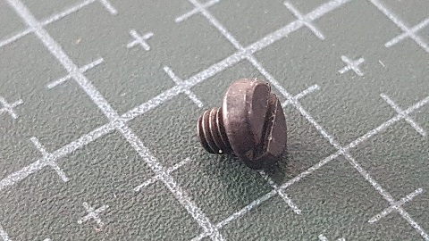 TORNILLO TYPICAL GUIA HILO PLACA ALIM HILO GN