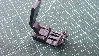 PIE DOBLE AGUJA 3/16 CON GUIA 1/16