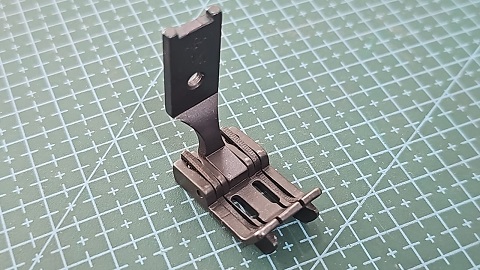 PIE DOBLE AGUJA 1/4 DOBLE GUIA X1/16