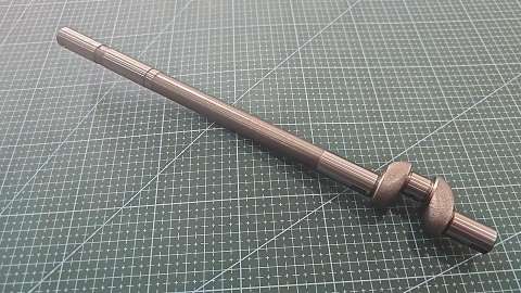 EJE CENTRAL ATRACADORA BROTHER KE430D