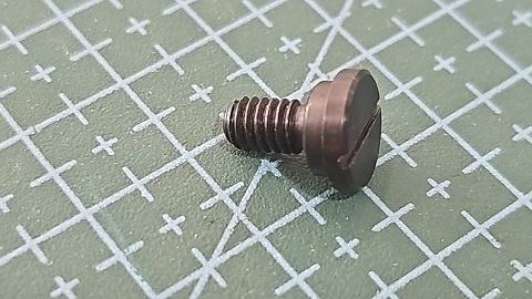 TORNILLO JUKI PRENSATELAS LBH1790  D=7.94 H=2