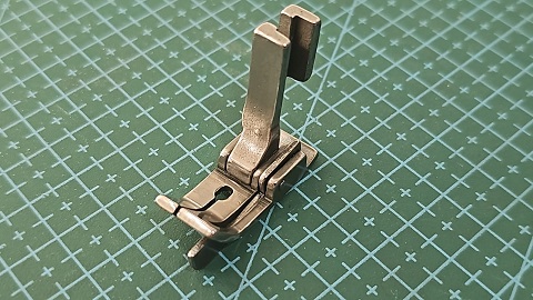 PRENSATELAS RECTA  CON GUIA 3/16