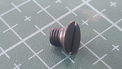 TORNILLO JUKI CHAPA ATRACADORA 11/64-40 L:3,4