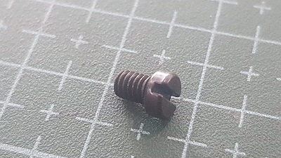 TORNILLO JUKI APRET AGUJA RECTA 1/8-44 L:4.9