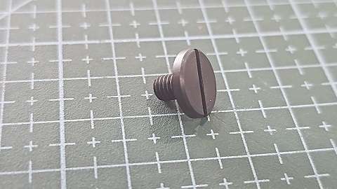 TORNILLO JUKI 3/16-32 L6.5 APRETAD CUCHILLA OJALADORA