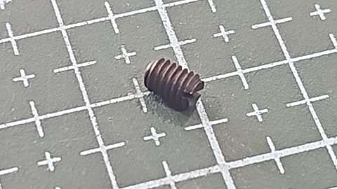 TORNILLO JUKI 9/64-40 L=5