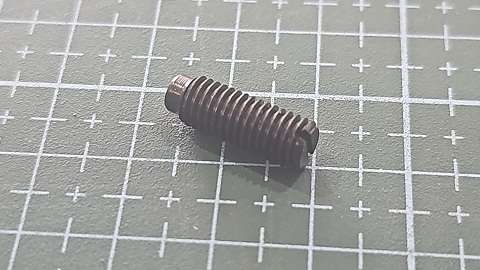 TORNILLO JUKI ATRACADORA 15/64-28 L:17.0