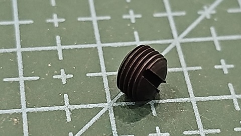 TORNILLO JUKI 1/4-40 L=4.5 SS8660530TP