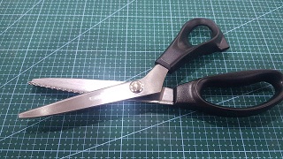 TIJERA GOLDEN EAGLE ZIG ZAG ORIGINAL