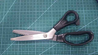 TIJERA ZIG ZAG WAYKEN