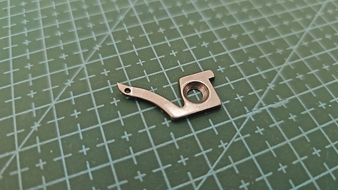 LOOPER SUPERIOR BROTHER OVERLOCK FAMILIAR