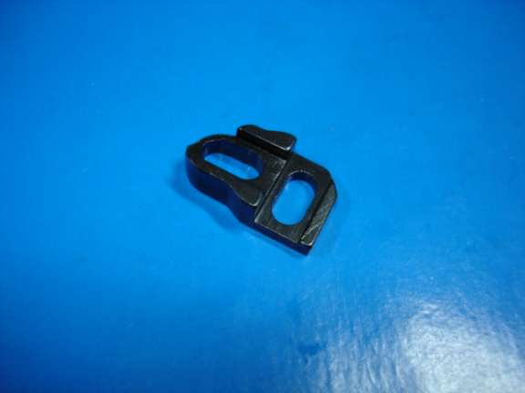 BASE DEL PROTECTOR DE AGUJA JUKI MS DEL DIENTE