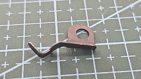 RESORTE TRABA DEL GUIA HILO INF JUKI MO6716