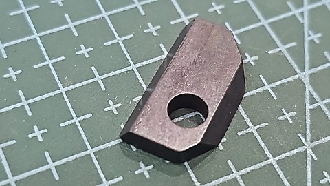 TRABA DE LA CUCHILLA INFERIOR MO6700