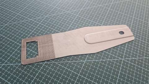 CHAPA JUKI LK1850 AGUJERO GRANDE ARRASTRE