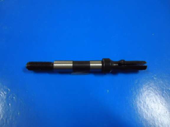 PERNO JUKI CARGADOR BOBINA ATRACADORA LK1850