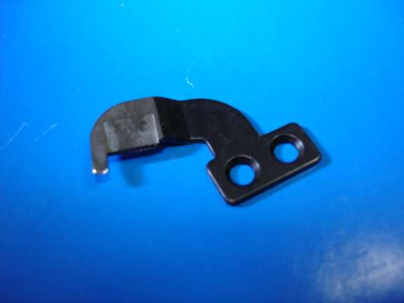 CUCHILLA MOVIL  BROTHER OJALADORA LH4-B814