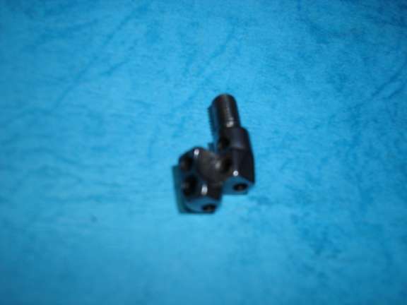 SOPORTE DE AGUJA BROTHER OVERLOCK (2MM)
