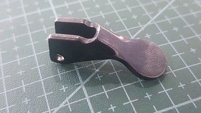 ALAVANCA LIBERADORA PRENSATELA OVERLOCK BROTH