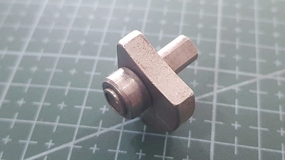 RODILLO TYPICAL/BROTHER DE EJE GT680 ATRACADO