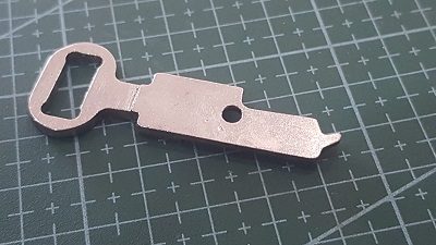 SUJETADOR BROTHER DE HILO (DEDO) BOTONERA