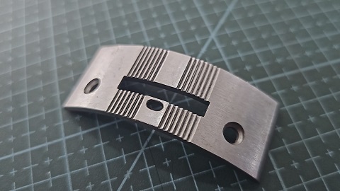 CHAPA AGUJA SINGER 18/2 MAQUINA DE APARAR AGU