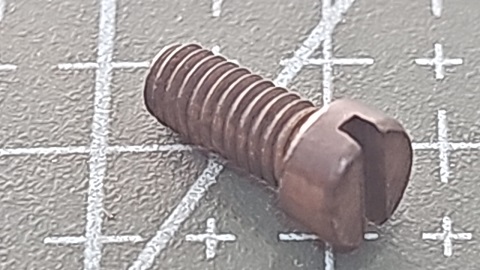 TORNILLO M4 X 0,7 L: 9 APRETADOR BARRA DE AGUJA