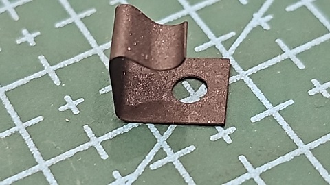 RESORTE REECE DEL PRENSATELAS S301 IZQUIERDO