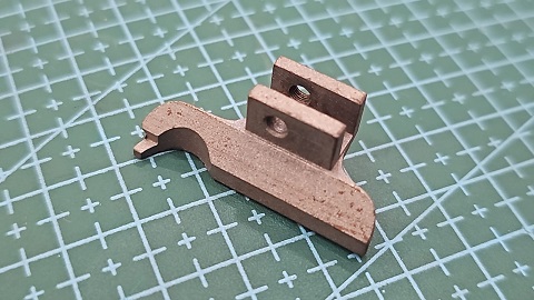 PRENSATELA DERECHO OJALADORA S311 JEANS REECE