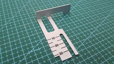 GUIA IZQUIERDA DE COSTURA S311/211