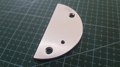 CHAPA AUXILIAR DEL TAPA DIENTE SINGER 107G-45