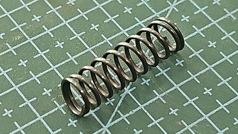 RESORTE RECTA DEL REGULADOR DE ACEITE DDL