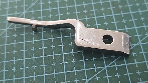 POSICIONADOR DE LANZADERA JUKI DDL8700-7  J