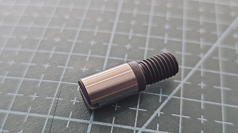 TORNILLO EJE DE LA BIELA TRIPLE ARRASTRE